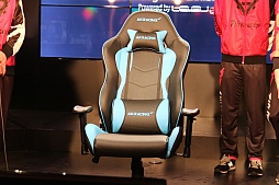 画像ギャラリー No.005のサムネイル画像 / ゲーマー向けPCブランド「LEVEL∞」が,「League of Legends」プロチームとサポート契約を締結した調印式の模様をレポート