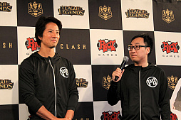 画像ギャラリー No.001のサムネイル画像 / 「リーグ・オブ・レジェンド」の新たな競技モード「CLASH」に,ケイン・コスギさん率いる「Team Perfect Body」が参戦。その発表会をレポート