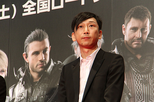 画像ギャラリー No.004のサムネイル画像 / 「KINGSGLAIVE FINAL FANTASY XV」の完成披露発表会が開催。メインキャラクターの声を熱演した綾野 剛さんと忽那汐里さんが登場した会場の模様をレポート