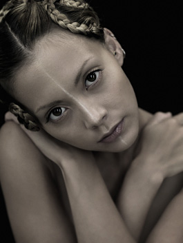 画像ギャラリー No.014のサムネイル画像 / 「C9」のオープンサービスが本日スタート。8月末までに2次職になると抽選で9名にノートPCがプレゼントされるキャンペーンなども実施中