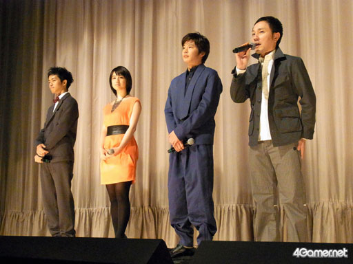 画像ギャラリー No.002のサムネイル画像 / 映画「ドットハック セカイの向こうに」初日舞台挨拶の模様をレポート。松山洋監督の次なる野望とは