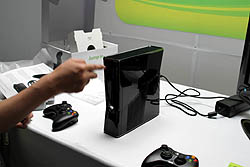 E3 2010Ϥ줬˥塼뤵줿Xbox 360ʳѤ˥ץåMSɻ˥󥿥ӥ塼