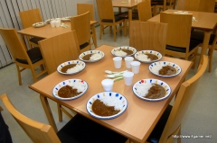 画像ギャラリー No.006のサムネイル画像 / 「龍が如く4」開発スタッフ約100人+αで味を決めた! 「松屋×龍が如く 新作レトルトカレー大試食会」レポート