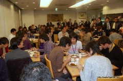 画像ギャラリー No.012のサムネイル画像 / 「龍が如く4」開発スタッフ約100人+αで味を決めた! 「松屋×龍が如く 新作レトルトカレー大試食会」レポート