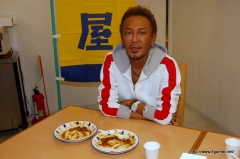 画像ギャラリー No.014のサムネイル画像 / 「龍が如く4」開発スタッフ約100人+αで味を決めた! 「松屋×龍が如く 新作レトルトカレー大試食会」レポート