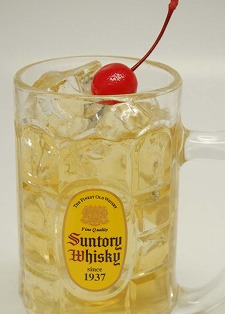 画像ギャラリー No.006のサムネイル画像 / 「龍が如く4」熱き男達をイメージした“角(カク)テル”がカラオケ館に