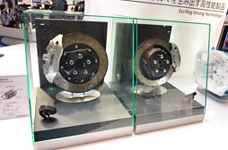 画像ギャラリー No.028のサムネイル画像 / 【西川善司】東京モータショー探訪記。エコカーブームの最中にスポーツカー中心で見てきた話