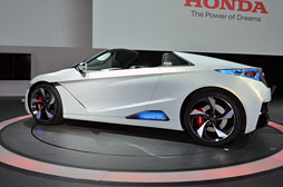 画像ギャラリー No.030のサムネイル画像 / 【西川善司】東京モータショー探訪記。エコカーブームの最中にスポーツカー中心で見てきた話