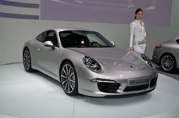 画像ギャラリー No.039のサムネイル画像 / 【西川善司】東京モータショー探訪記。エコカーブームの最中にスポーツカー中心で見てきた話