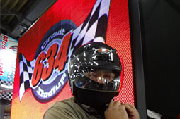 画像ギャラリー No.010のサムネイル画像 / 【西川善司】NVIDIA主催のカート大会で優勝した話〜レーシングカートの魅力とは?