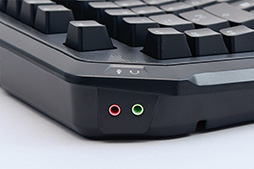 画像集 No.011のサムネイル画像 / Ryos MK Proレビュー。「押したキーだけが光る」ギミックよりもゲーマー向けキーボードとしての基本に注目すべき製品