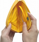 画像ギャラリー No.002のサムネイル画像 / ロシア生まれのキャラ「チェブラーシカ」の3DS用ポーチが12月10日に発売