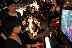 画像ギャラリー No.022のサムネイル画像 / 「スパIV AE」のプレイヤー達が集結した「第2回TOPANGAチャリティーカップ」。お祭り感満載の会場の模様をお届けする,フォトレポートを掲載