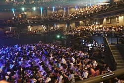 画像ギャラリー No.015のサムネイル画像 / スクウェア・エニックスの社長も登場した,「ロード オブ ヴァーミリオン2」全国大会詳報。見どころ満載の8時間を徹底レポート