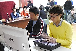 画像ギャラリー No.006のサムネイル画像 / 史上最速の公式イベント「CAPCOM x GODSGARDEN 2 ストクロ・春の開幕全力ダッシュ祭」レポート。ストクロ初大会の栄冠はかずのこ選手に