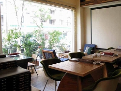 画像ギャラリー No.005のサムネイル画像 / 「テイルズ オブ カフェ」が東京と徳島でオープン。来店者にはランチョンマットとコースターがもれなくプレゼント