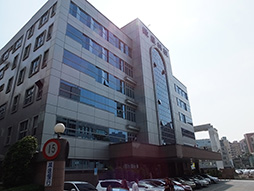 画像ギャラリー No.002のサムネイル画像 / MSI,新型GPUクーラー「Twin Frozr V」搭載カードを台湾本社でアピール。低負荷での回転停止に左右ファン独立制御を組み合わせる