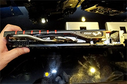 画像ギャラリー No.010のサムネイル画像 / MSI,新型GPUクーラー「Twin Frozr V」搭載カードを台湾本社でアピール。低負荷での回転停止に左右ファン独立制御を組み合わせる