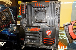 画像ギャラリー No.016のサムネイル画像 / MSI,新型GPUクーラー「Twin Frozr V」搭載カードを台湾本社でアピール。低負荷での回転停止に左右ファン独立制御を組み合わせる