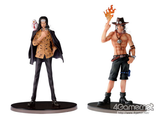 画像ギャラリー No.008のサムネイル画像 / 「CRANEKING」2012年11月の新作を紹介。「Fate/Zero」のセイバーや池袋対象店舗限定商品となる「マギ デラックスクリアポスター」など全27種類が登場