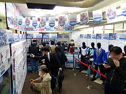 画像ギャラリー No.003のサムネイル画像 / 「ファンタシースターオンライン2」の展示会,「PSO2 MUSEUM in ゲーマーズ」が2015年3月19日にスタート。酒井智史プロデューサーサイン会の模様をレポート