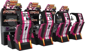 画像ギャラリー No.003のサムネイル画像 / ガードレールが眼前に迫る大迫力。立体視対応の新作レースゲーム,AC「ロードファイターズ」,本日稼働開始