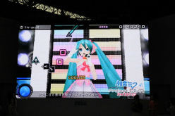 TGS 2011ϥߥ/󡤥륫ˤ褤줬롣̸ǽΡֽ鲻ߥ -Project DIVA- extendסProject miraiץơݡ