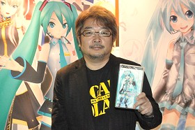 画像ギャラリー No.011のサムネイル画像 / 2頭身「初音ミク」も来場。「初音ミク -Project DIVA- extend」発売記念抽選会の模様をレポート。開発者によるインタビューも