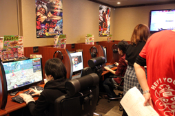 画像集#005のサムネイル/「KRITIKA」初のオフラインイベントにファンが集結。最新アップデート情報のポロリもあった「ネットカフェPvP大会」レポート