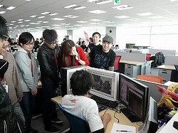 画像ギャラリー No.007のサムネイル画像 / ディレクター外山氏のほか,吉田修平氏や桝田省治氏も登場した「GRAVITY DAZE」先行体験会&スタジオ見学ツアーをレポート