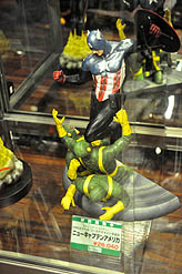 画像ギャラリー No.027のサムネイル画像 / 椿姫彩菜さん,古木のぞみさんが来場者とガチバトル。最後は意外な結末に? 「ULTIMATE MARVEL VS. CAPCOM 3」ユーザー体験会をレポート