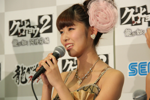 画像ギャラリー No.009のサムネイル画像 / 「クロヒョウ2 龍が如く 阿修羅編」のキャバ嬢役には,アイドリング!!!の遠藤 舞さん,外岡えりかさん,橘 ゆりかさんを起用。名越稔洋氏も出演した記者発表会をレポート