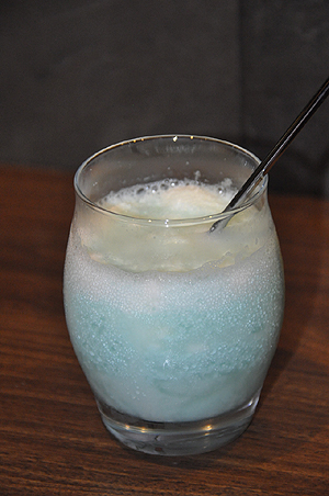 画像ギャラリー No.024のサムネイル画像 / 五種族をイメージしたドリンクもあり。ついにレベル5となった「LUIDA'S BAR」の新メニューを,カウントダウンイベントレポートと合わせてお届け