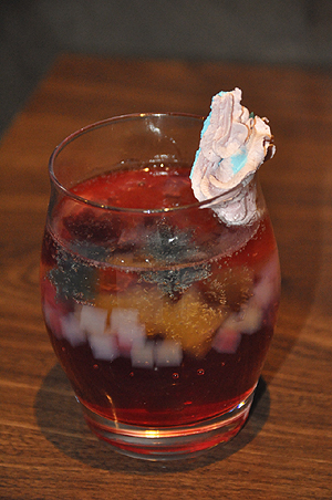 画像ギャラリー No.029のサムネイル画像 / 五種族をイメージしたドリンクもあり。ついにレベル5となった「LUIDA'S BAR」の新メニューを,カウントダウンイベントレポートと合わせてお届け