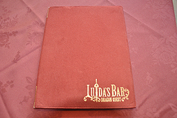 画像ギャラリー No.035のサムネイル画像 / 五種族をイメージしたドリンクもあり。ついにレベル5となった「LUIDA'S BAR」の新メニューを,カウントダウンイベントレポートと合わせてお届け