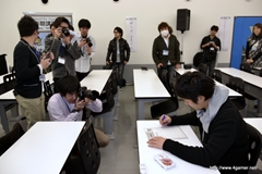 画像ギャラリー No.017のサムネイル画像 / “「モンスターハンター3(トライ)G」春期講習'12”レポート:特別講師のアメリカザリガニや福田 萌さんらが出演するモンハン特番は3月20日8:30から放送