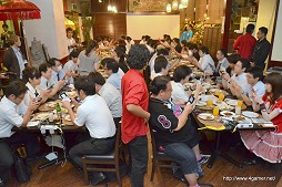 画像ギャラリー No.010のサムネイル画像 / 辻本プロデューサーが「4」の情報もポロリ!? 元SDN48のKONANさんと相川友希さんも“狩り会”に参加した「モンスターハンター3(トライ)G」社会人ハンター交流会レポート