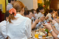 画像ギャラリー No.015のサムネイル画像 / 辻本プロデューサーが「4」の情報もポロリ!? 元SDN48のKONANさんと相川友希さんも“狩り会”に参加した「モンスターハンター3(トライ)G」社会人ハンター交流会レポート