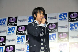 画像ギャラリー No.002のサムネイル画像 / 矢口真理さんと中村昌也さんが登場した,PS Vita用ソフト「ラグナロク オデッセイ」の発売記念イベント