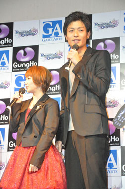 画像ギャラリー No.017のサムネイル画像 / 矢口真理さんと中村昌也さんが登場した,PS Vita用ソフト「ラグナロク オデッセイ」の発売記念イベント