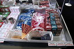 画像ギャラリー No.018のサムネイル画像 / 新武器チャージアックスでゴア・マガラ/テツカブラを初狩猟! 「夏の“狩試(かりだめし)”『モンスターハンター4』先行体験会」プレイレポートをお届け