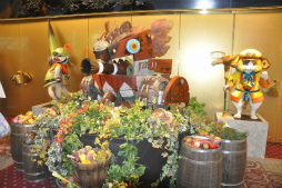 画像ギャラリー No.062のサムネイル画像 / 開発陣による新情報が多数発表された「モンスターハンター4」完成発表会をレポート。井上 聡さん,川島 明さん,藤田憲右さん,水沢アリーさんをゲストに招いたトークも大盛り上がり