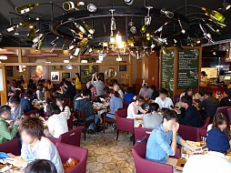 画像集#001のサムネイル/約400人の男女が「モンスターハンター4」をテーマに交流を楽しんだ,「狩りコン 新宿で一(ひと)狩りいこうぜ2」をレポート