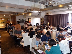 画像集#004のサムネイル/約400人の男女が「モンスターハンター4」をテーマに交流を楽しんだ,「狩りコン 新宿で一(ひと)狩りいこうぜ2」をレポート