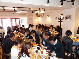 画像集#005のサムネイル/約400人の男女が「モンスターハンター4」をテーマに交流を楽しんだ,「狩りコン 新宿で一(ひと)狩りいこうぜ2」をレポート