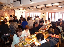 画像集#006のサムネイル/約400人の男女が「モンスターハンター4」をテーマに交流を楽しんだ,「狩りコン 新宿で一(ひと)狩りいこうぜ2」をレポート