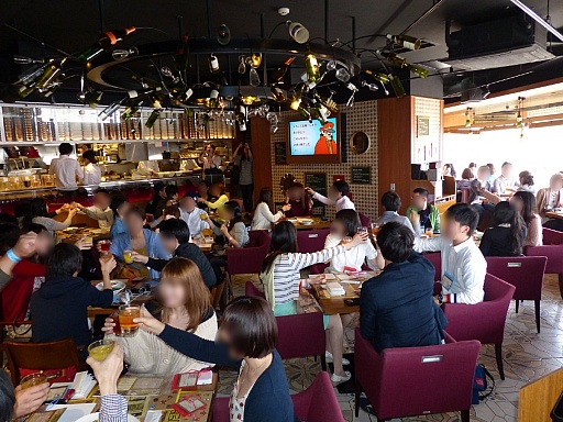 画像集#008のサムネイル/約400人の男女が「モンスターハンター4」をテーマに交流を楽しんだ,「狩りコン 新宿で一(ひと)狩りいこうぜ2」をレポート