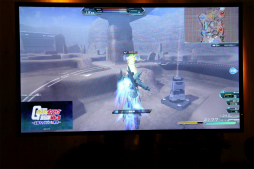 画像ギャラリー No.013のサムネイル画像 / 「機動戦士ガンダムオンライン」,全国6都市を巡るキャラバンイベントが開幕。東京会場で公開された最新情報を中心にレポート