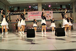 画像ギャラリー No.006のサムネイル画像 / 第2回総選挙の開催も発表された,「アイドルマスター シンデレラガールズ」の最新CD「お願い! シンデレラ」発売記念イベントをレポート