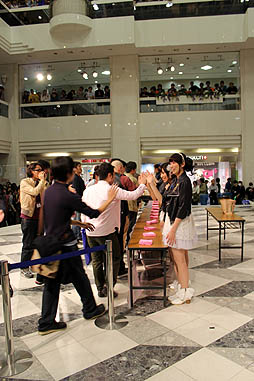 画像ギャラリー No.010のサムネイル画像 / 第2回総選挙の開催も発表された,「アイドルマスター シンデレラガールズ」の最新CD「お願い! シンデレラ」発売記念イベントをレポート